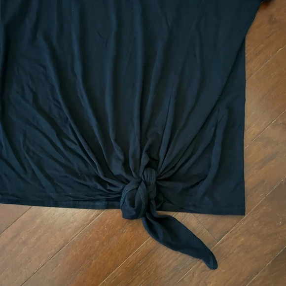 Matty M black tie knot front t shirts size S like new condition - Picture 3 of 5